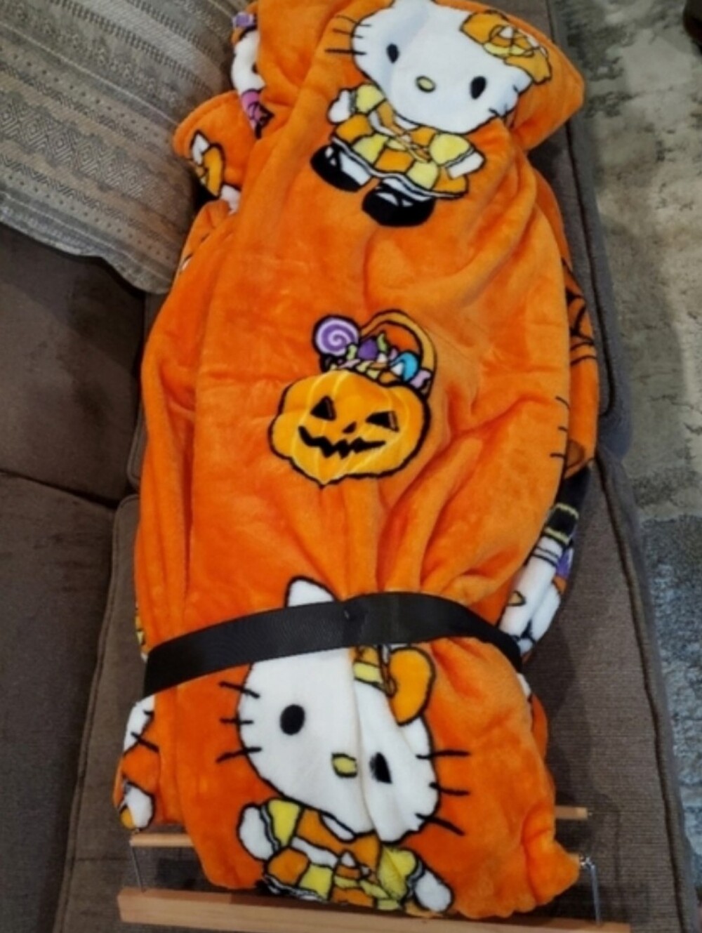 Vital Hello Kitty Halloween Throw Blanket-NWT